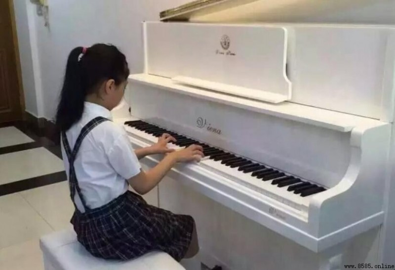 女孩學鋼琴的七大好處