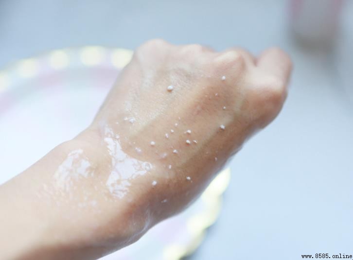 護膚品搓泥好嗎?解析原因與改善方法