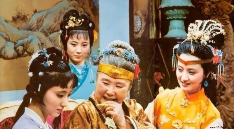 《紅樓夢》故事梗概：主要內容與劇情概述