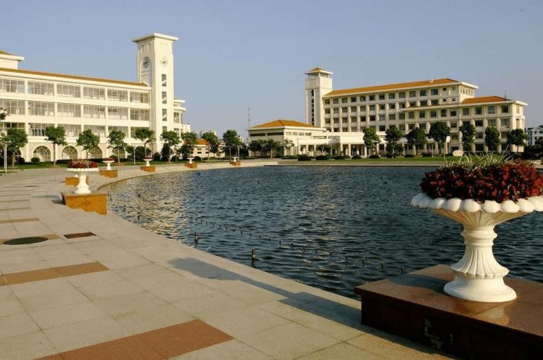 上海立信会计金融学院师资力量一览
