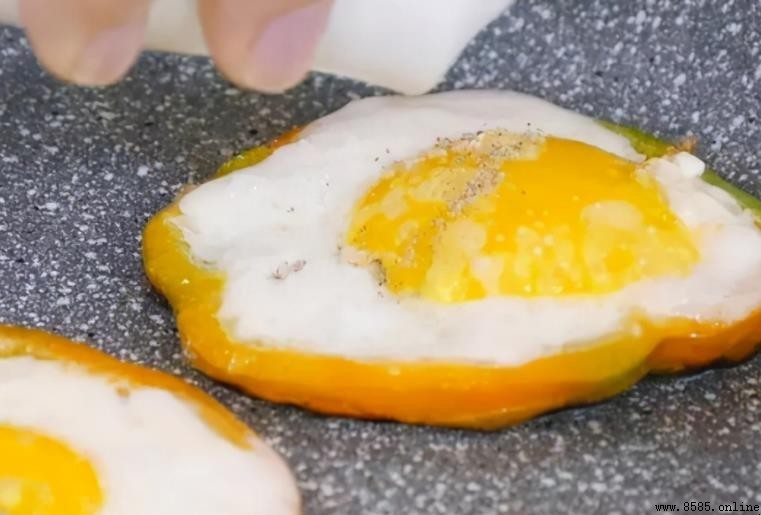 煎雞蛋热量解析:一份煎蛋等于几碗米饭?