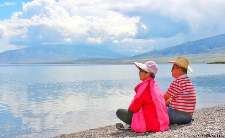 陪爸妈旅游幸福的句子合集