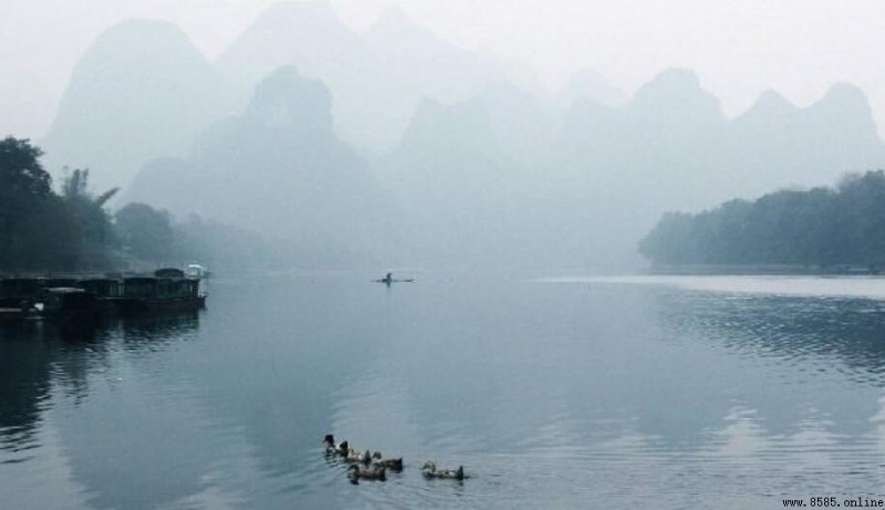 水是眼波横的意思