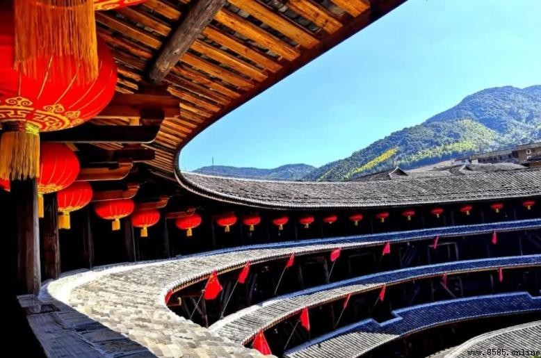 永定土楼建筑特点解析:历史、风格与文化内涵