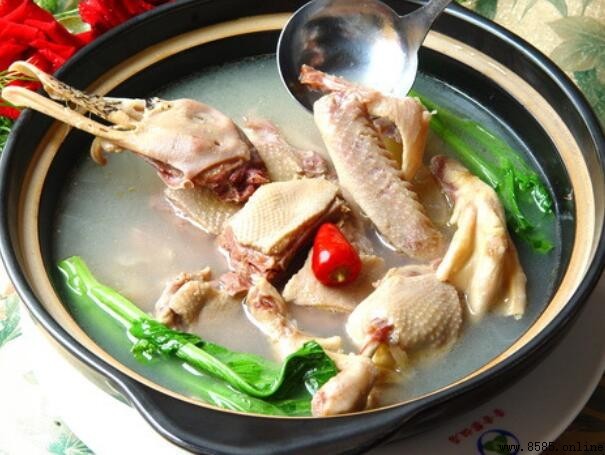 清炖鸭子怎么做好吃|实用烹饪技巧