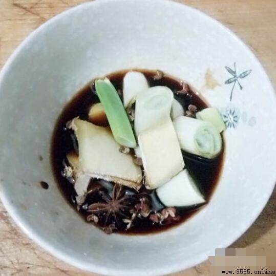 炖鲟鱼的家常做法
