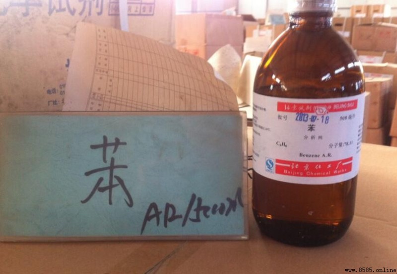 苯的密度與水比較