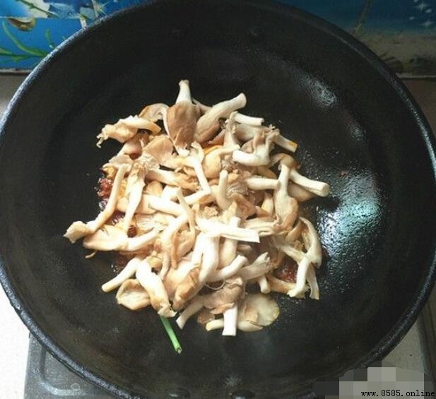黄牛肉怎么做才好吃：经典蒜香黄牛肉教程