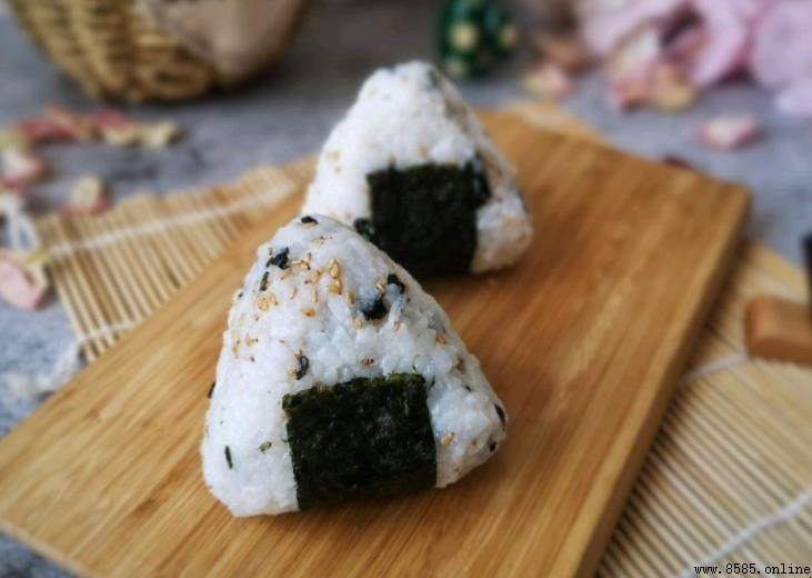 飯團風潮解析:傳統變革與現代發展