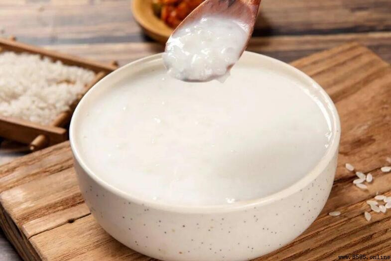 白粥熱量解析：低熱量但易升高血糖
