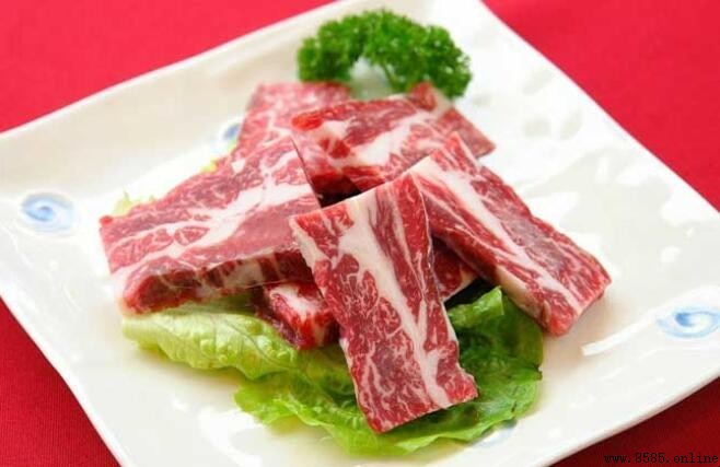 牛腩與牛肉的差異:部位與營養比較