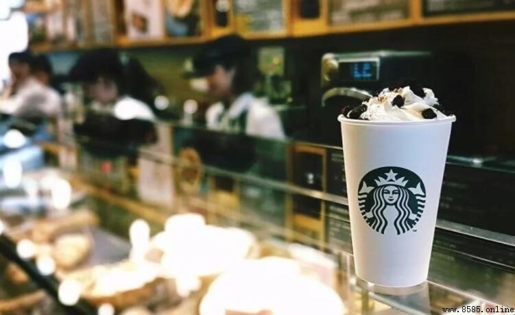 星巴克可以續杯嗎？全面解析星巴克飲品續杯政策