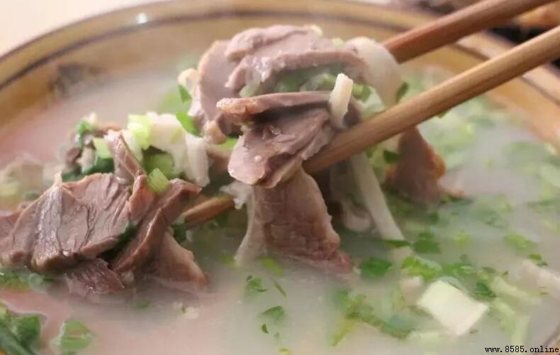 煲羊肉湯的材料與做法