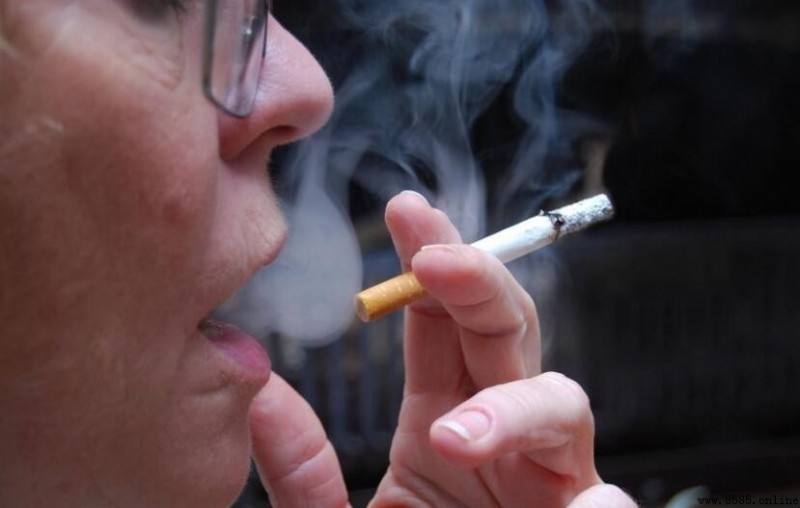 抽茶葉煙對身體有害嗎？解析其健康影響與風險