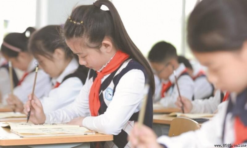 老師的別稱有哪些？歷代尊稱與職業稱謂的總結