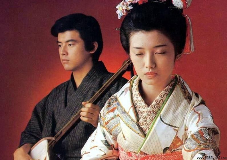 《同門》劇情簡介:五大幫派與南區動盪的權力鬥爭