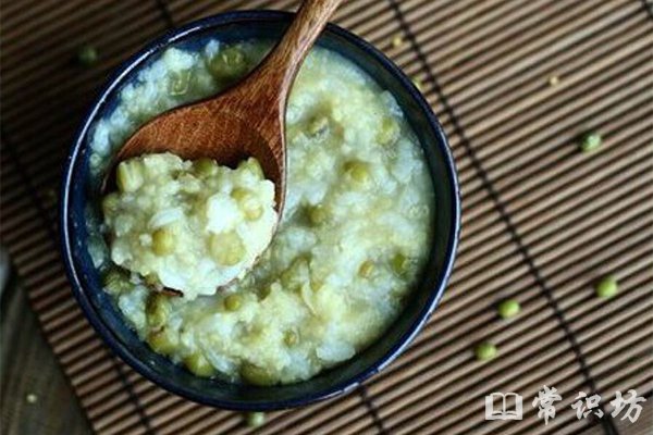 消暑降溫保健粥推薦:綠豆粥、銀花粥、薄荷粥