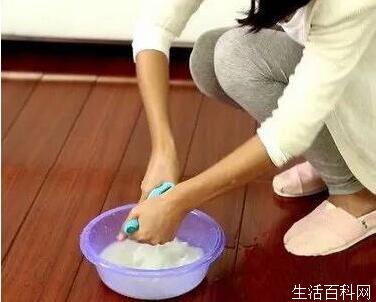 過期牛奶的10個實用妙用:淨化家居與護理妙招