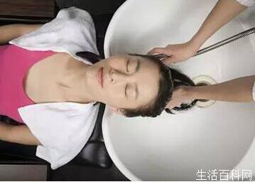 過期牛奶的10個實用妙用:淨化家居與護理妙招