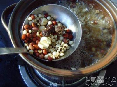 春季濕氣重！孕婦食療祛濕三大粥譜