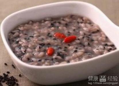 滋陰養巢粥：護養卵巢、改善肌膚的飲食建議