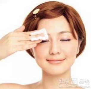 敏感性皮膚如何選擇潔面乳？維E產品推薦與護膚建議