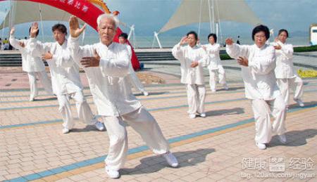 冬季老年人保暖指南：方法、步骤与注意事项
