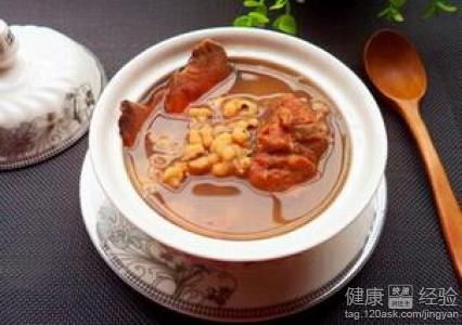 土茯苓搭配建議：哪些食材適合與排骨共湯