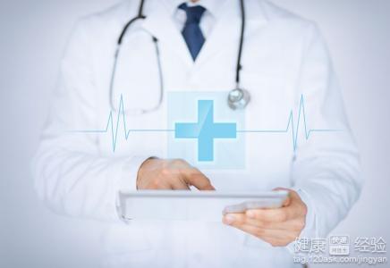 冬季嘴唇干裂的8大原因与滋润妙招