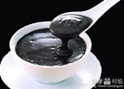 中医抗衰老妙招：按摩+药膳助你留住青春