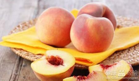 揭秘加速早衰的食物：避免这些饮食误区