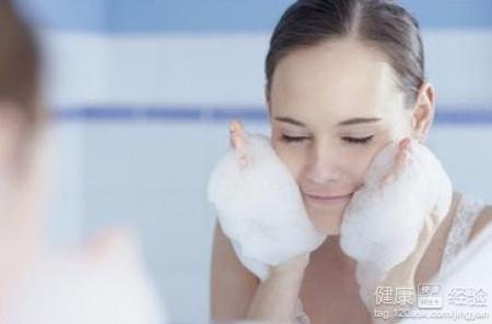 牛奶搭配什么保养皮肤？實用方法與注意事項