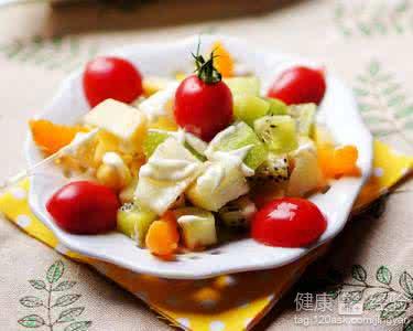 夏季饮食四大法则：清淡与营养的平衡之道