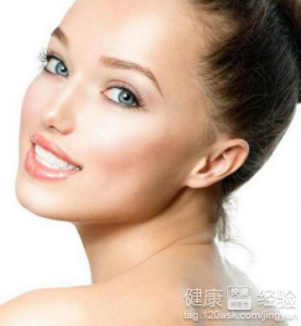30歲女性皮膚保养指南：如何保持肌膚水嫩與年輕