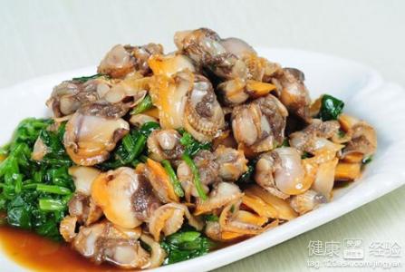 中醫飲食養生：蓮藕的調理功效與夏季養生指南