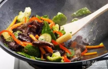 冬季養生必備：五大健康飲食原則與實踐方法