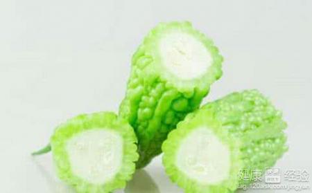 苦瓜泡水喝能减肥吗？分享苦瓜减肥方法与功效
