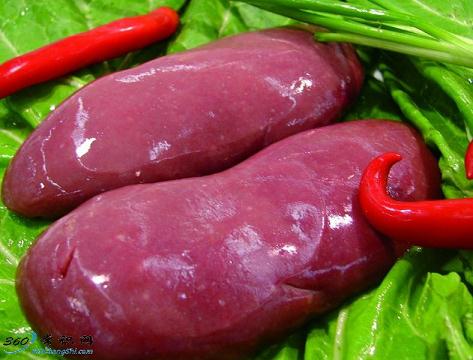 腎虛腰痛怎麼辦？杜仲燉猪腰治療偏方