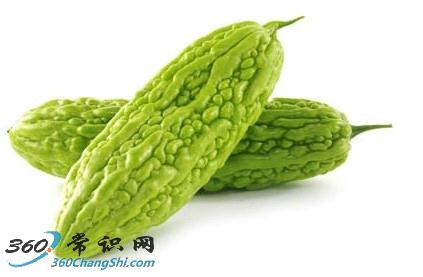 治療小兒痱子的偏方：苦瓜汁外搽