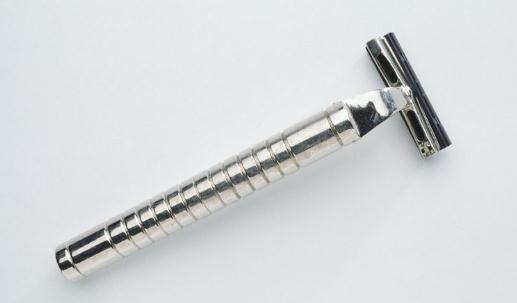 男士剃須刀保養指南:正確使用與清潔技巧