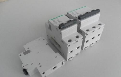小型断路器的工作原理与详解