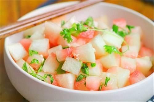 西瓜皮怎麼做好吃？西瓜皮的功效與正確食用法