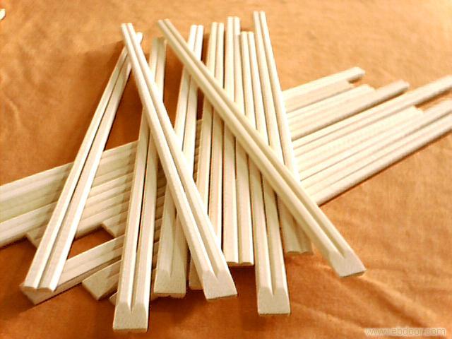 筷子選擇指南:哪種最健康?哪種該丟棄?