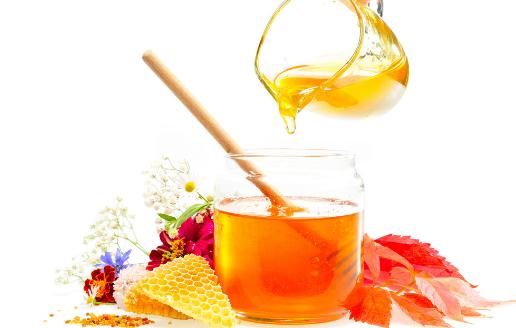 蜂蜜泡蒜:養肝的黃金搭配