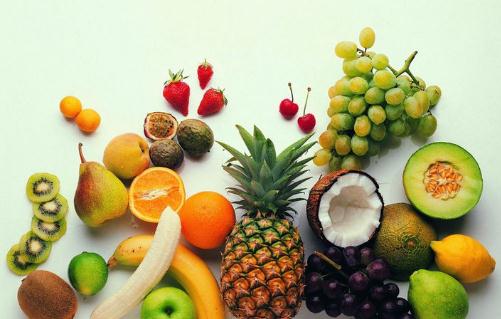 熬夜族必看:7種助護皮膚的水果推薦