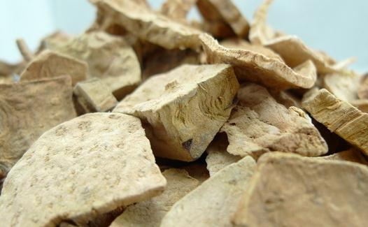 何首烏是否會導致肝損傷?關注CFDA最新安全警示
