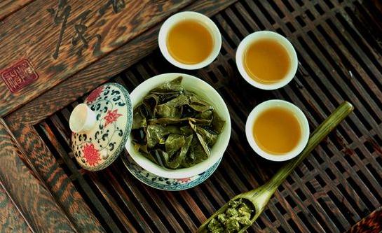夏季飲食警報：這些食物食用需謹慎