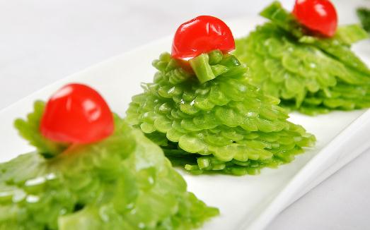 苦瓜的健康真相:好处、风险与食用建议