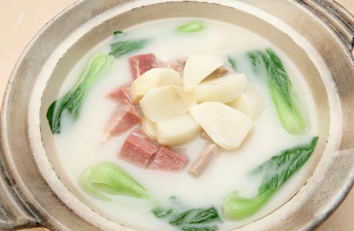 飯前喝湯的好處與禁忌：2類人不宜喝