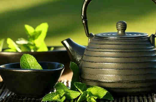 茶疗小偏方：四款茶饮改善肝火旺、眼疲劳、情绪差与便秘